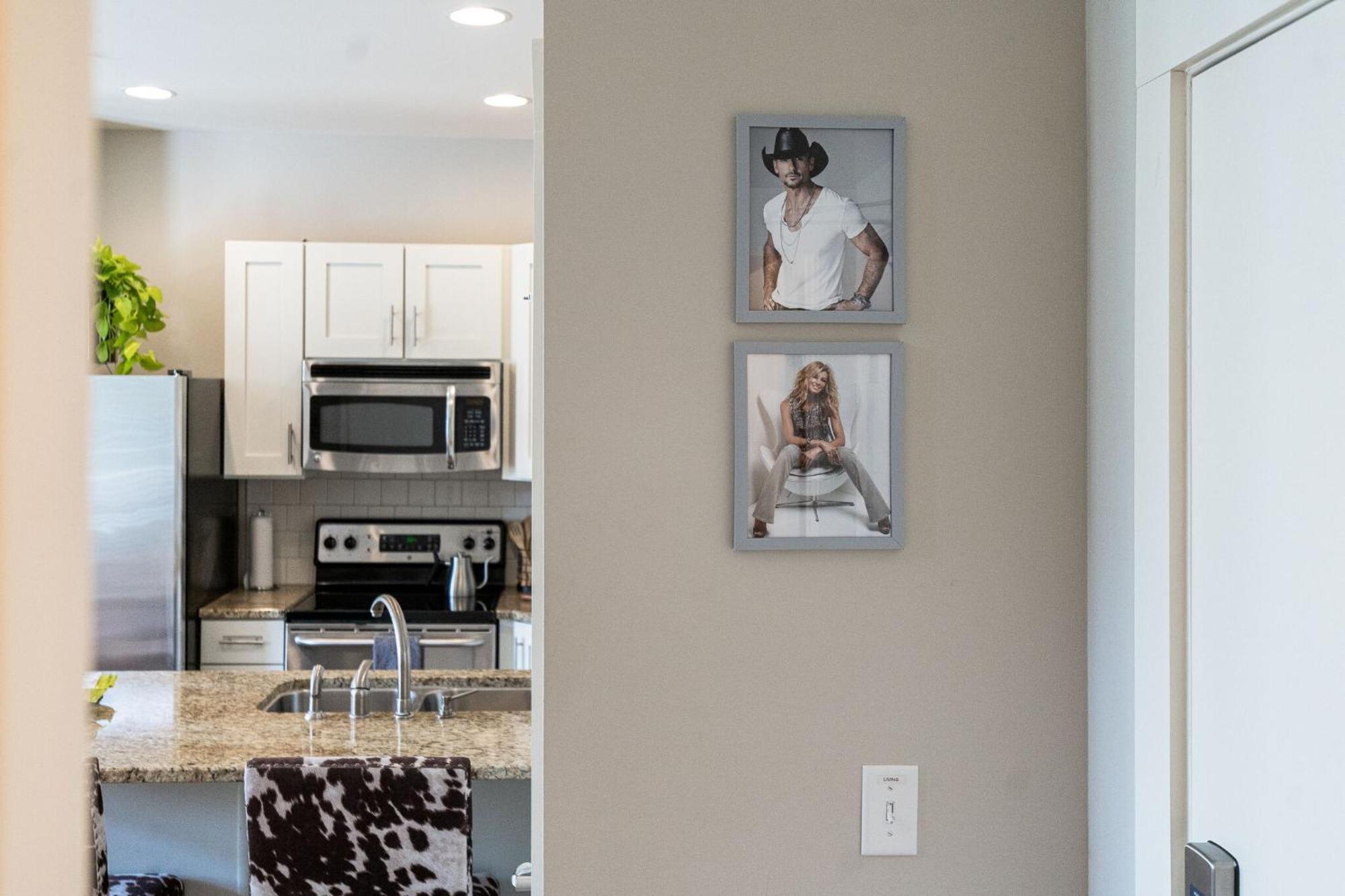 Ferienwohnung The Celebrity - Minutes To Broadway With A Balcony Nashville Exterior foto